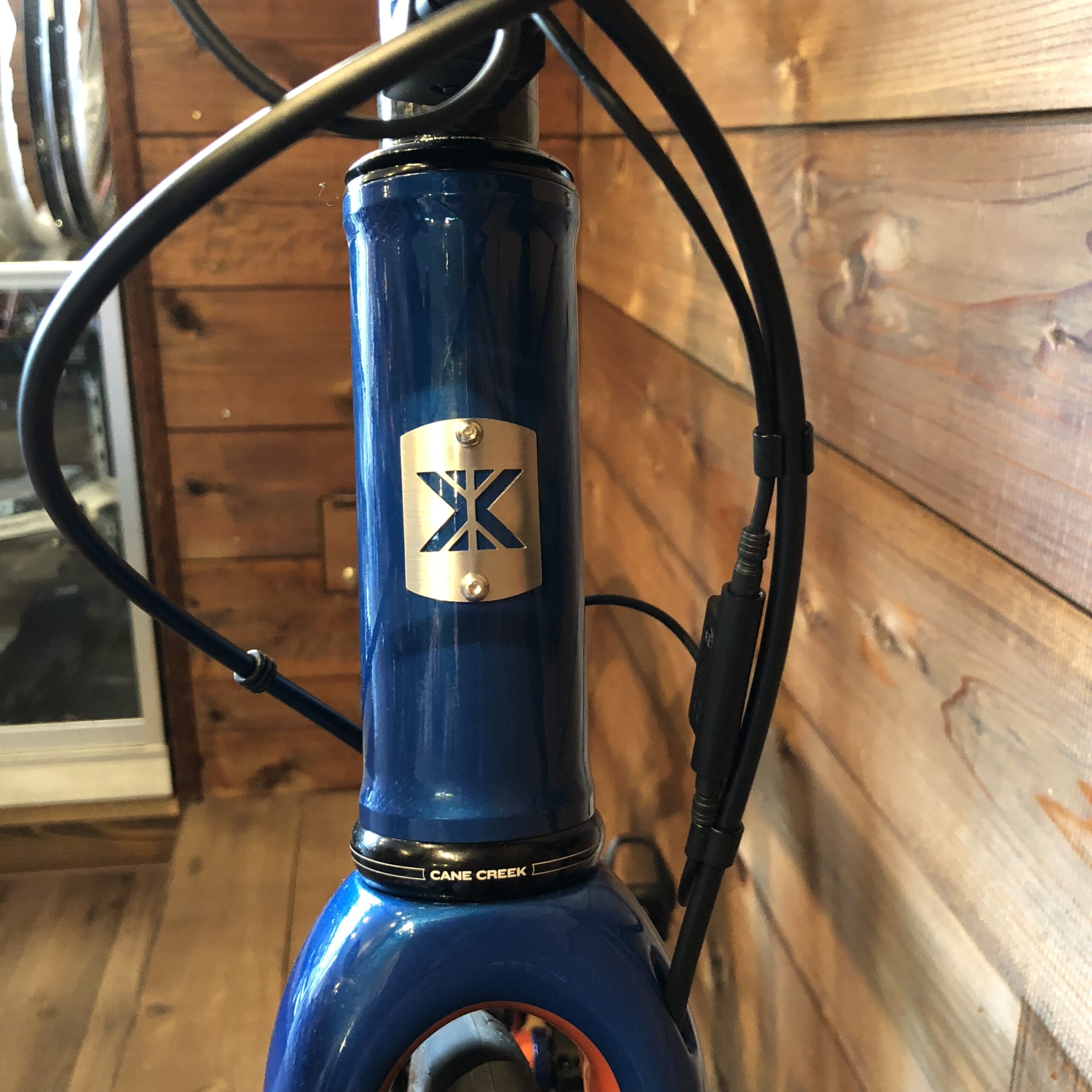 KUALIS TITAN DISC ROAD