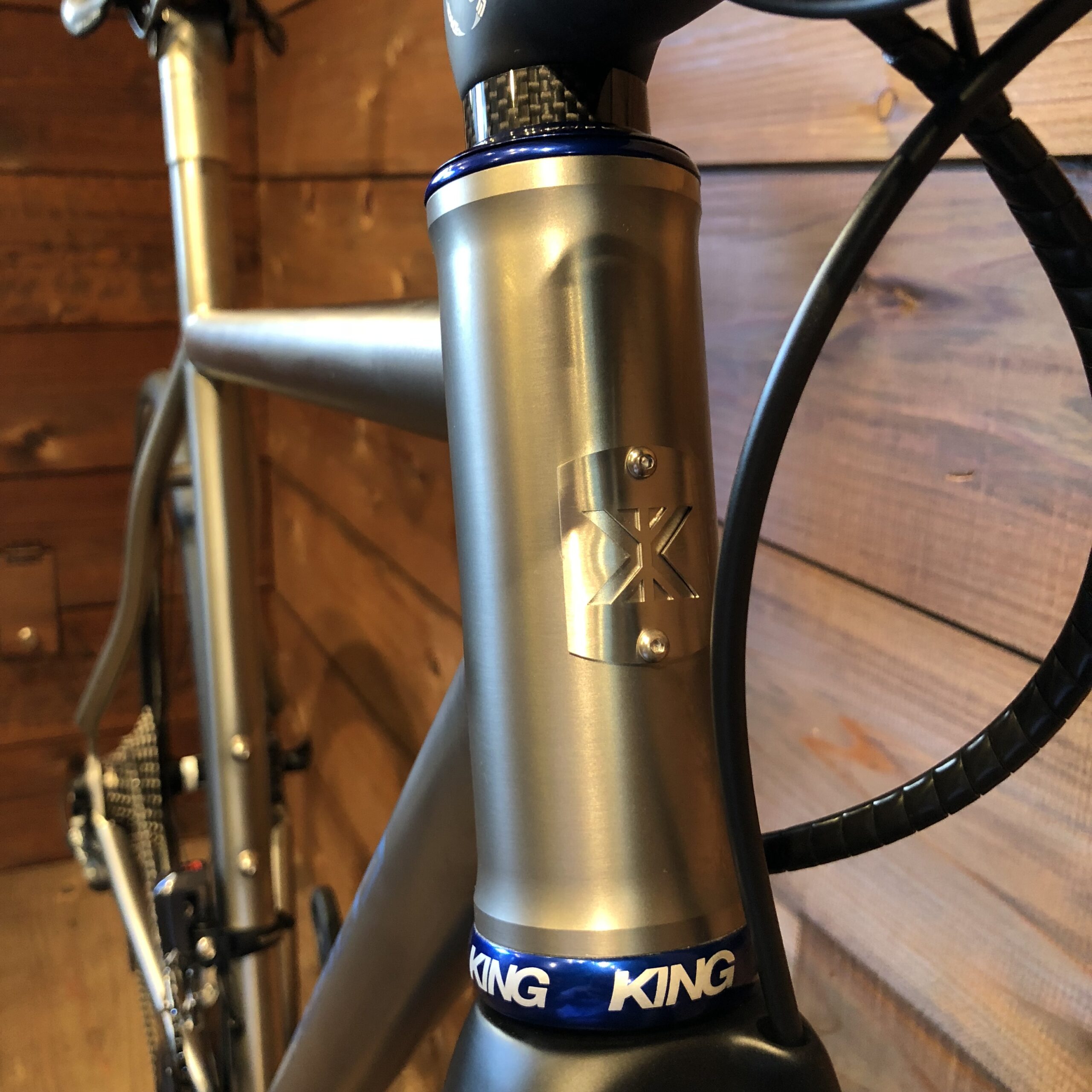 KUALIS TITAN DISC ROAD