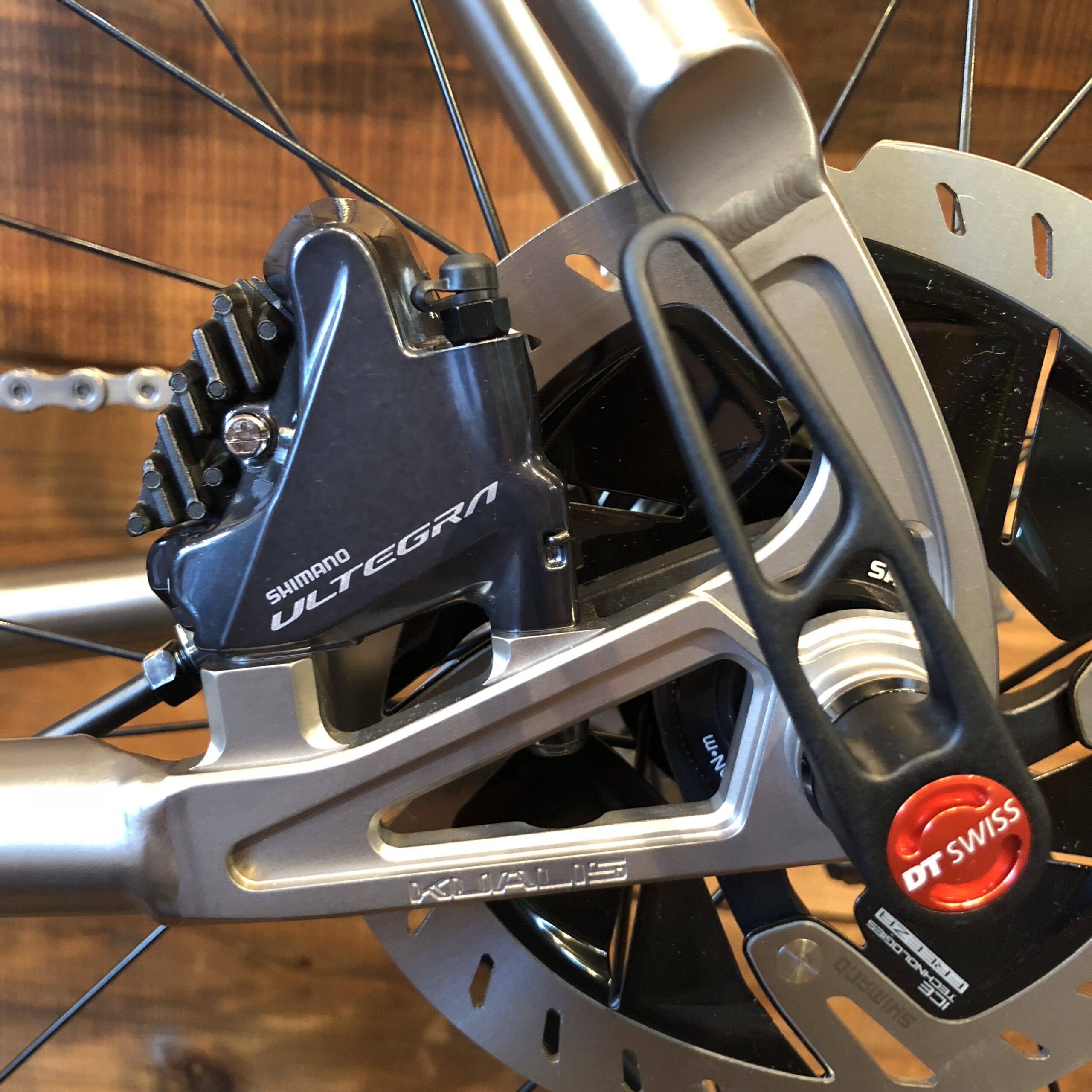 KUALIS TITAN DISC ROAD